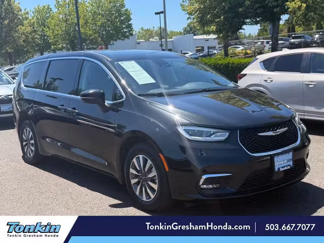 2023 Chrysler Pacifica Hybrid Touring L