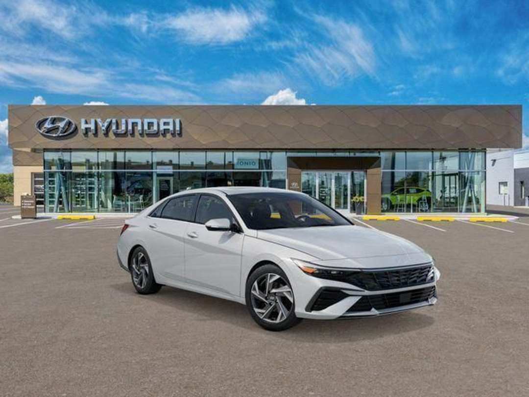 2026 Hyundai Elantra Hybrid Limited - Image 2