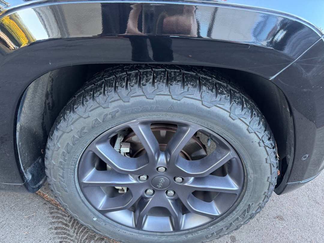 2021 Jeep Grand Cherokee High Altitude - Image 3