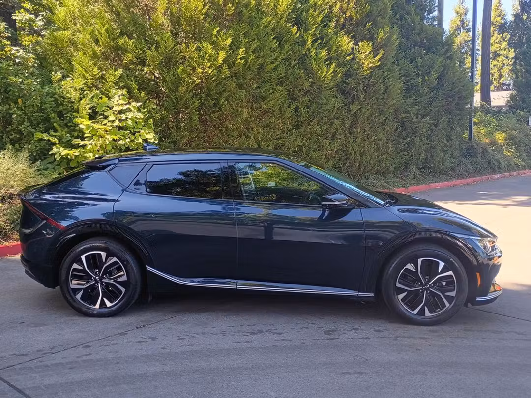 2023 Kia Ev6 Wind - Image 3