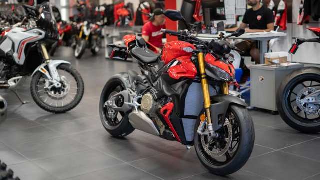 2026 Ducati Sf V4S Corse