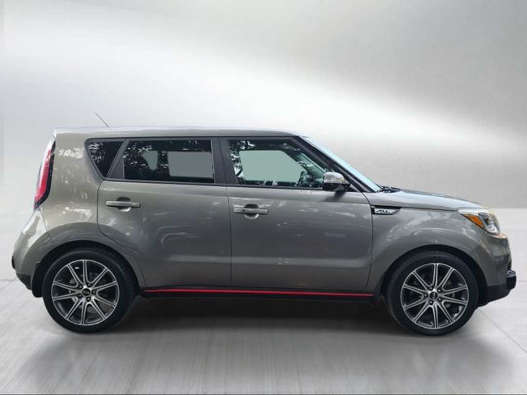 2018 Kia Soul Exclaim - Image 2
