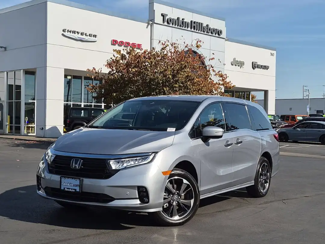 2024 Honda Odyssey Elite - Image 2