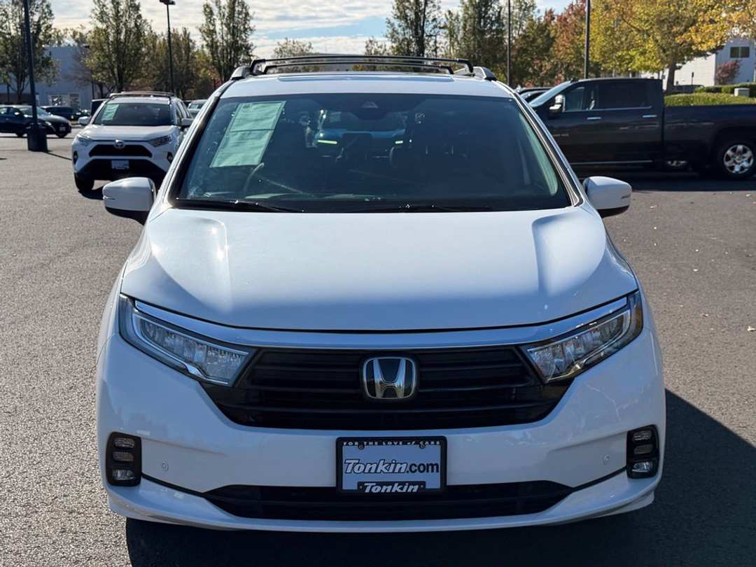 2021 Honda Odyssey Touring - Image 3