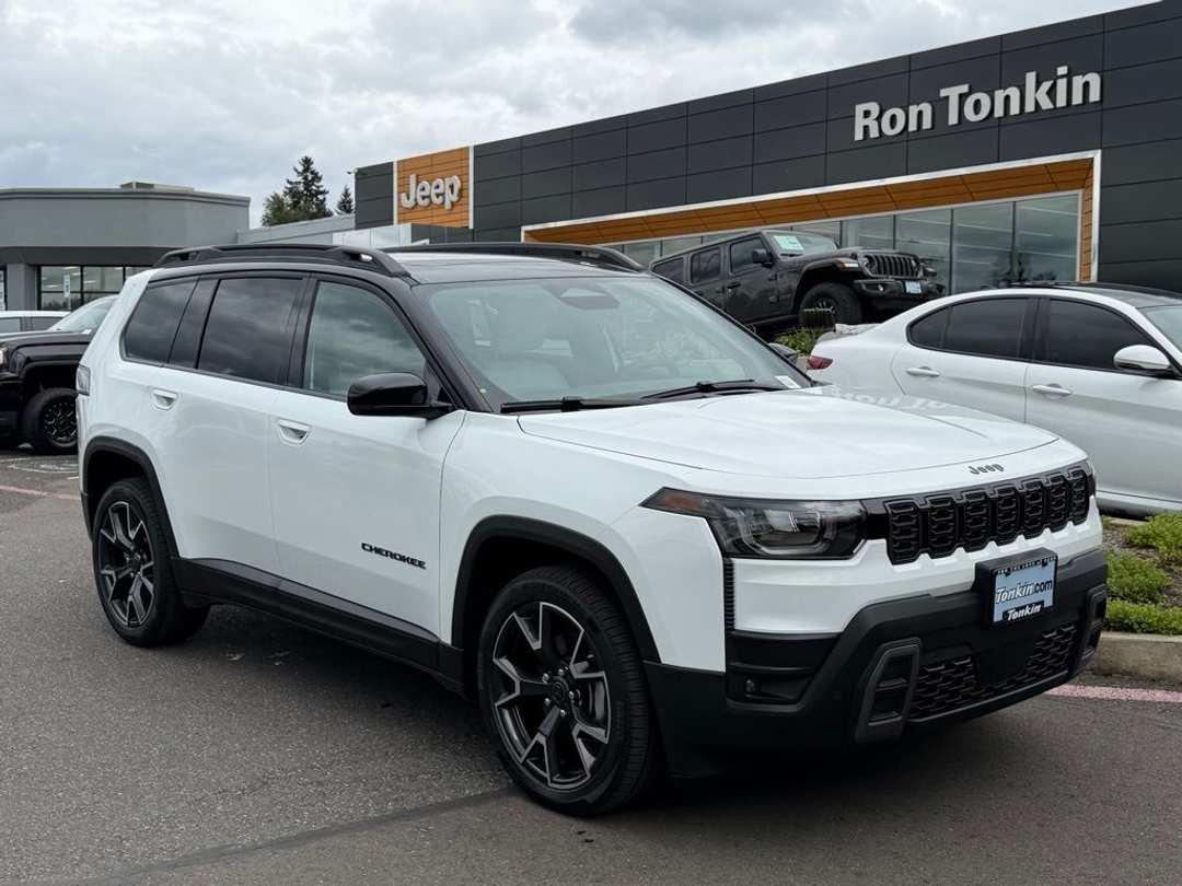 2026 Jeep Cherokee Overland - Image 2