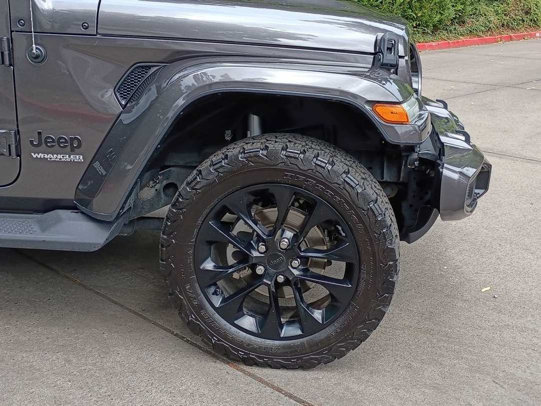 2021 Jeep Wrangler Unlimited Sahara - Image 2