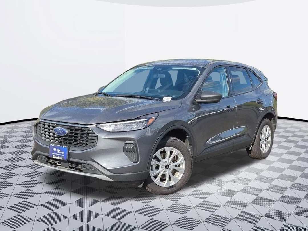 2025 Ford Escape Active - Image 2