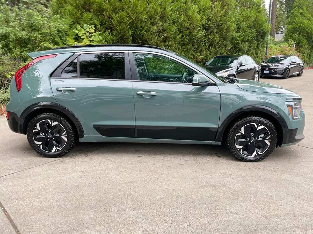 2023 Kia Niro Ev Wave - Image 3