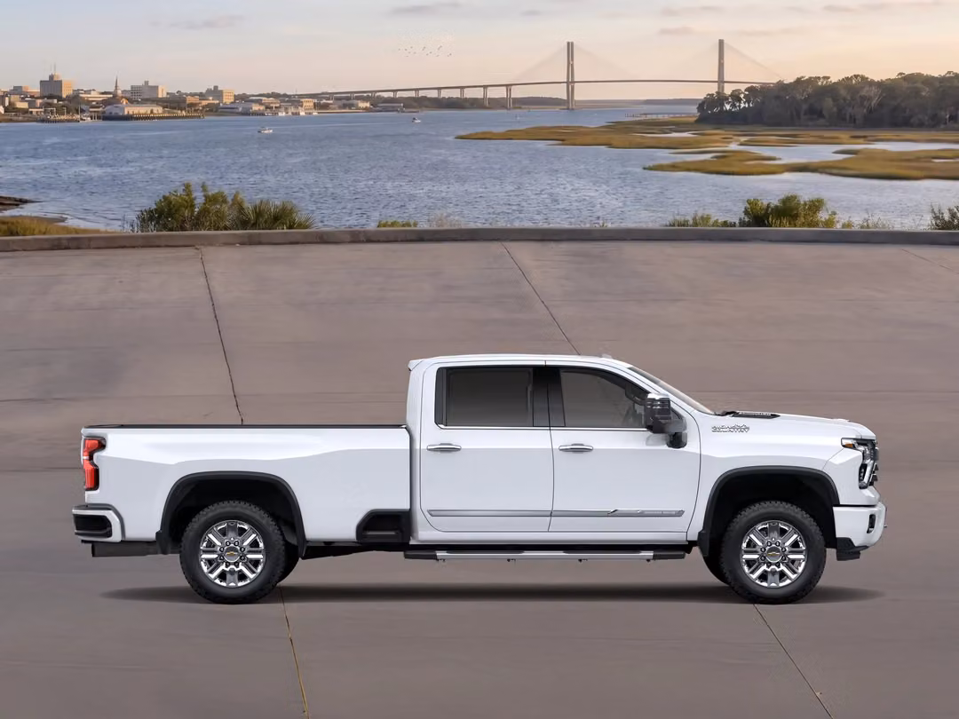 2026 Chevrolet Silverado 3500Hd High Country - Image 3
