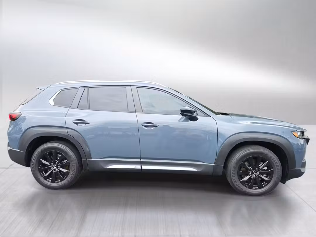 2023 MAZDA Cx-50 2.5 S Preferred Plus Package - Image 2