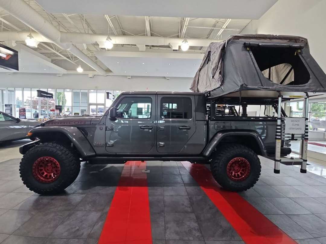 2026 Jeep Gladiator Rubicon - Image 3