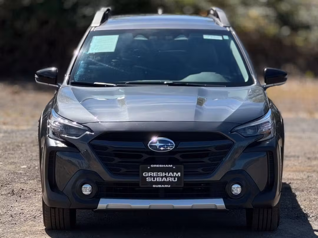 2023 Subaru Outback Premium - Image 2