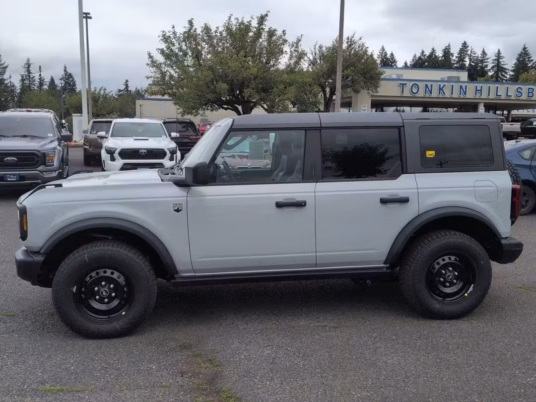 2026 Ford Bronco Big Bend - Image 2