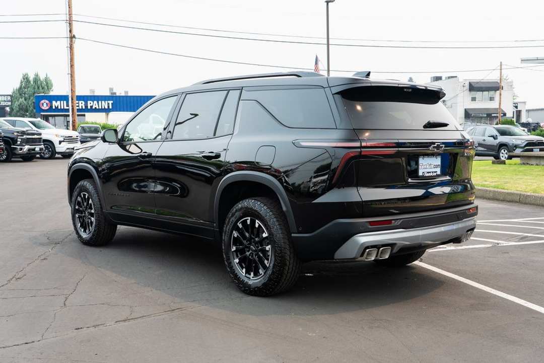 2026 Chevrolet Traverse Z71 - Image 3