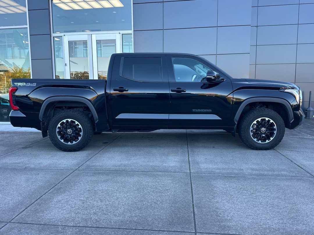 2022 Toyota Tundra SR5 - Image 2