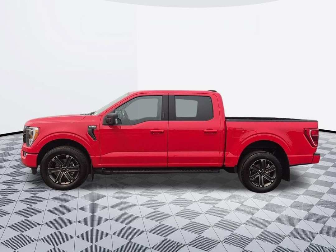 2022 Ford F-150 XLT - Image 2