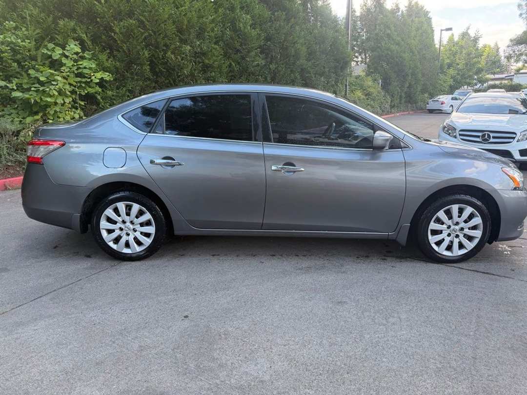 2015 Nissan Sentra S - Image 2
