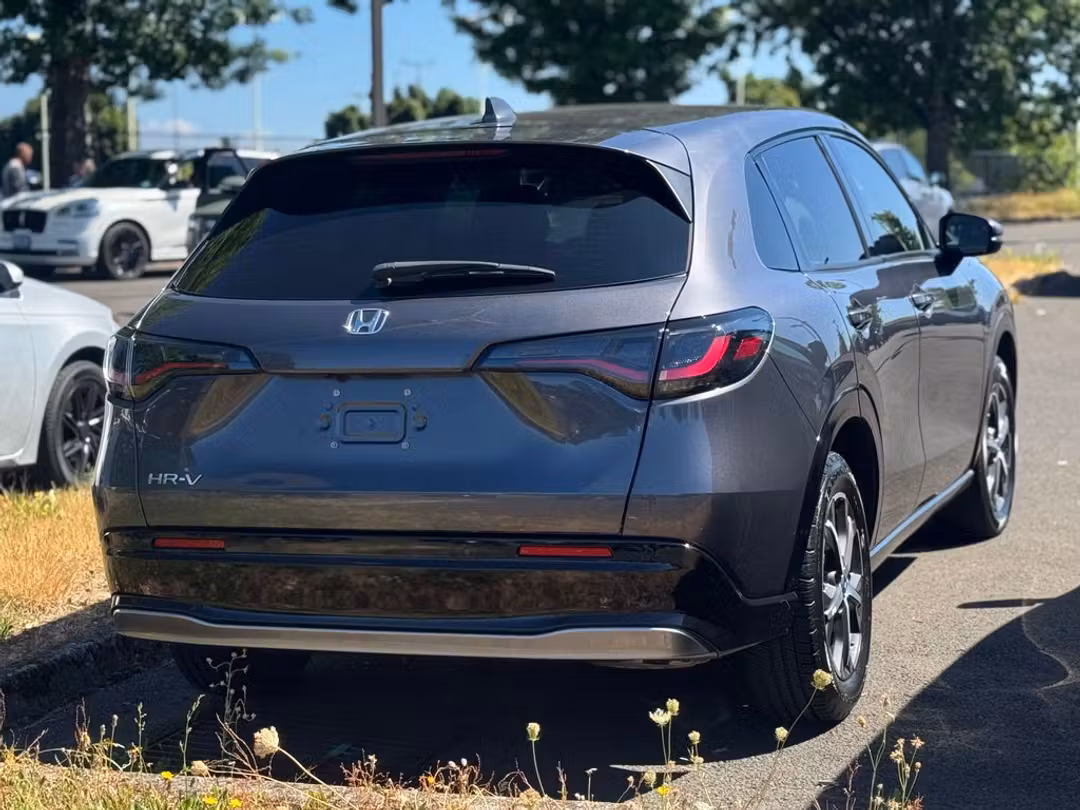 2023 Honda HR-V EXL - Image 2