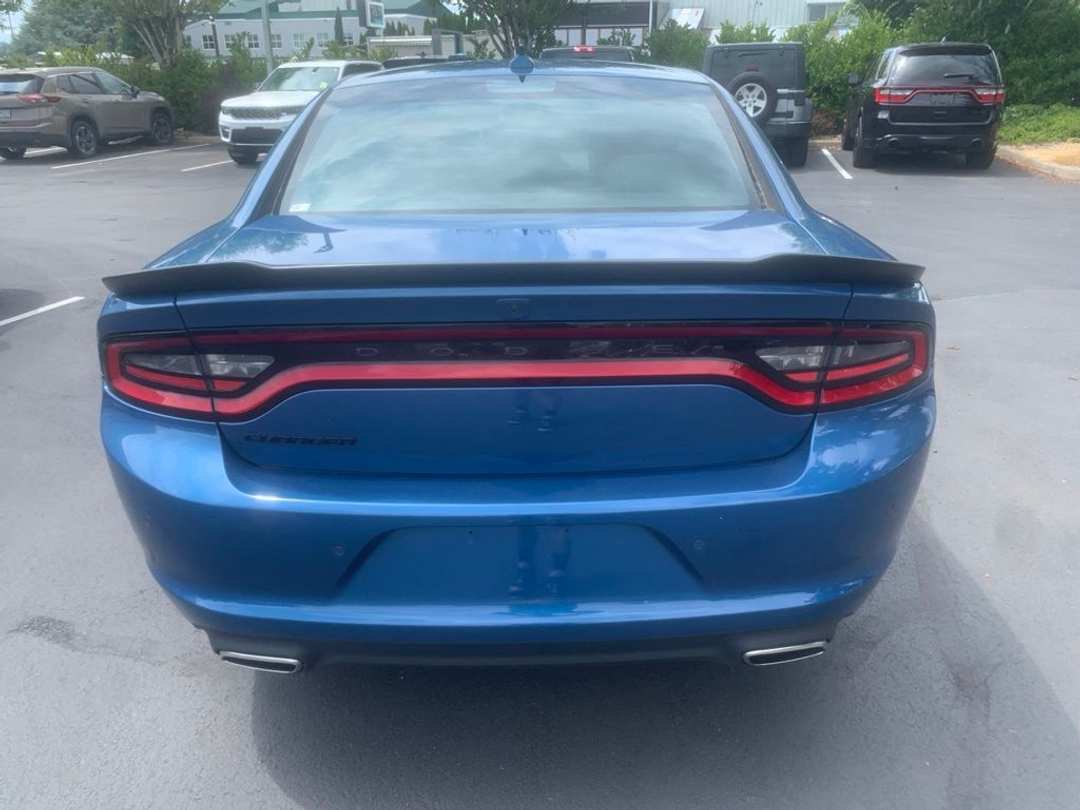 2023 Dodge Charger SXT - Image 3