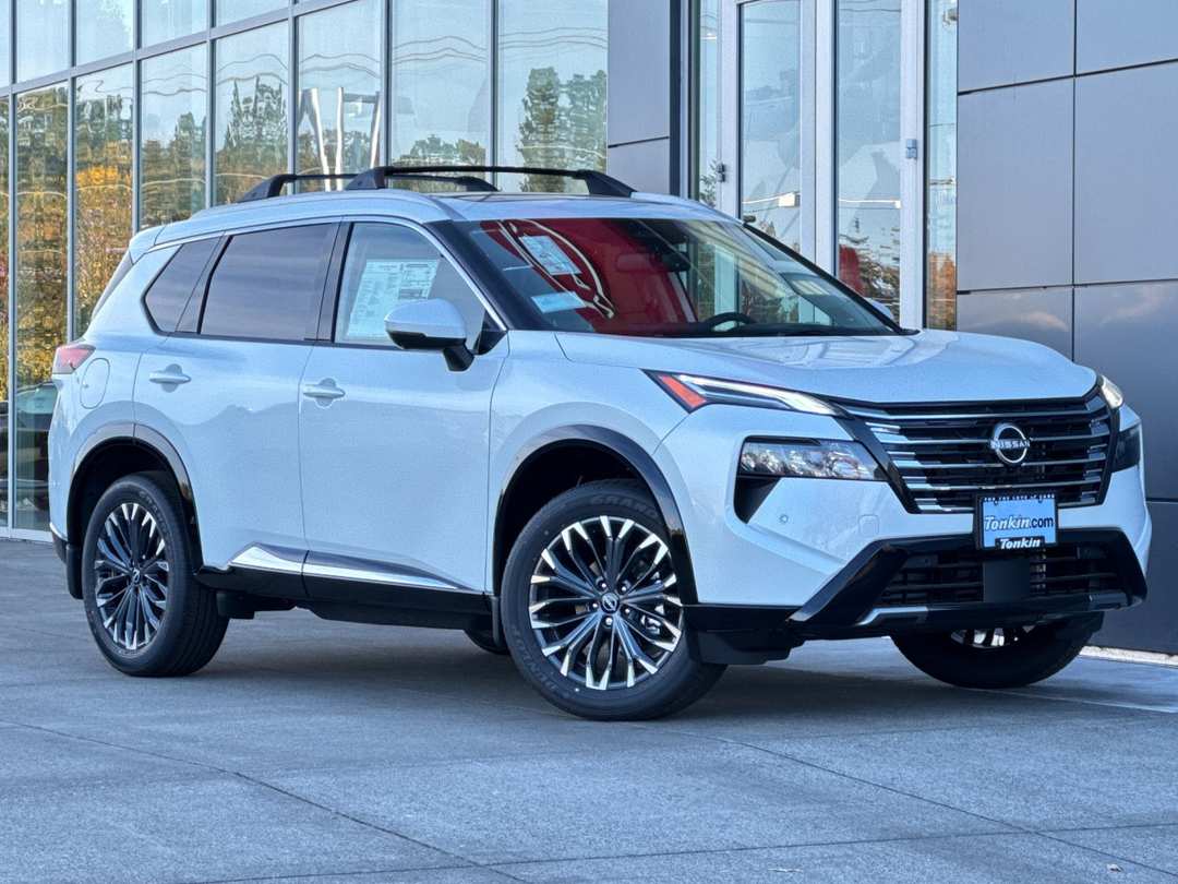 2026 Nissan Rogue Platinum - Image 2