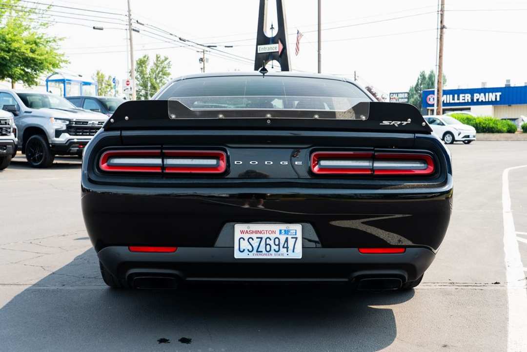 2015 Dodge Challenger SRT Hellcat - Image 3