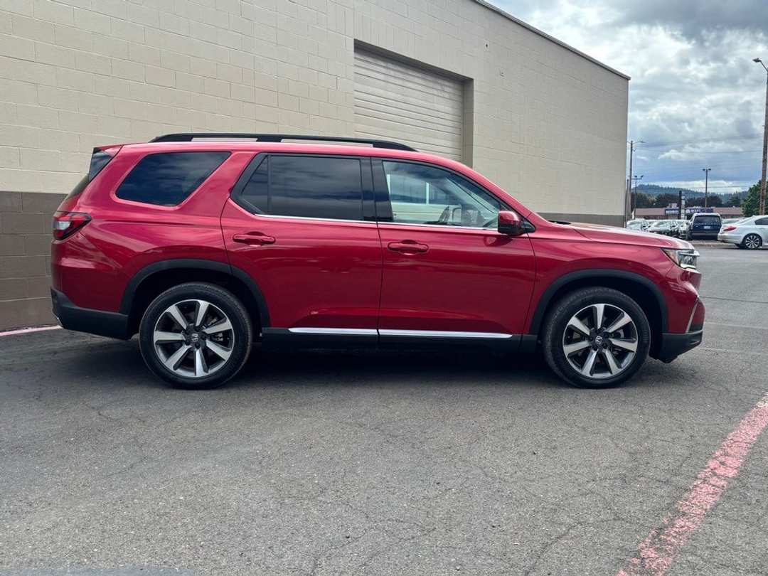 2024 Honda Pilot Elite - Image 3