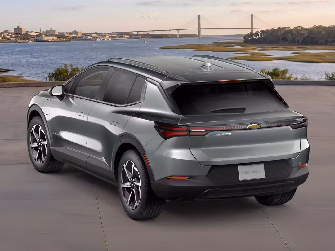 2026 Chevrolet Equinox Ev LT - Image 2
