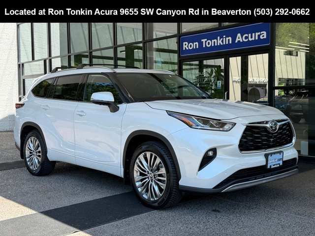 2025 Toyota Highlander Platinum