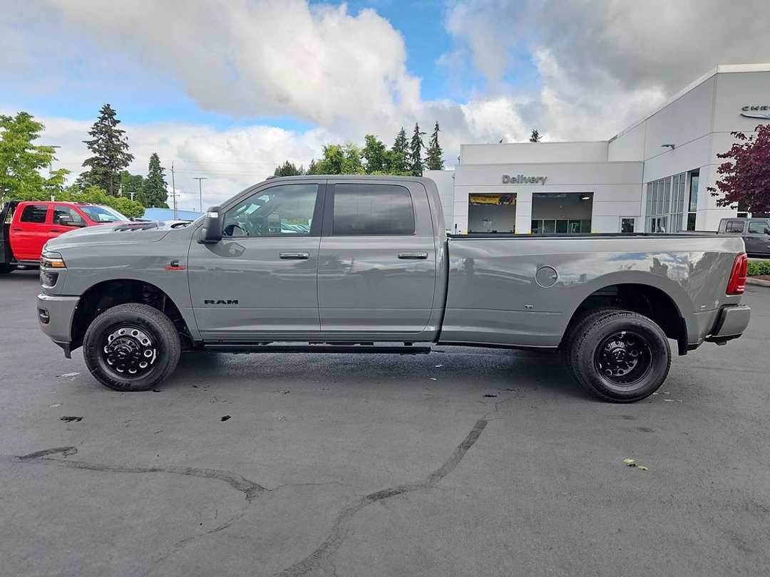 2026 Ram 3500 Laramie - Image 3
