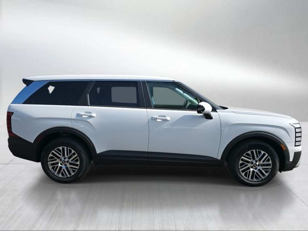 2026 Hyundai Palisade SE - Image 2