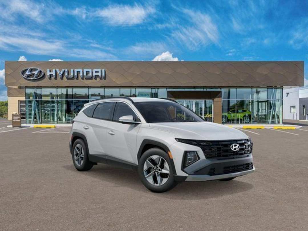 2026 Hyundai Tucson Plug-In Hybrid SEL - Image 2