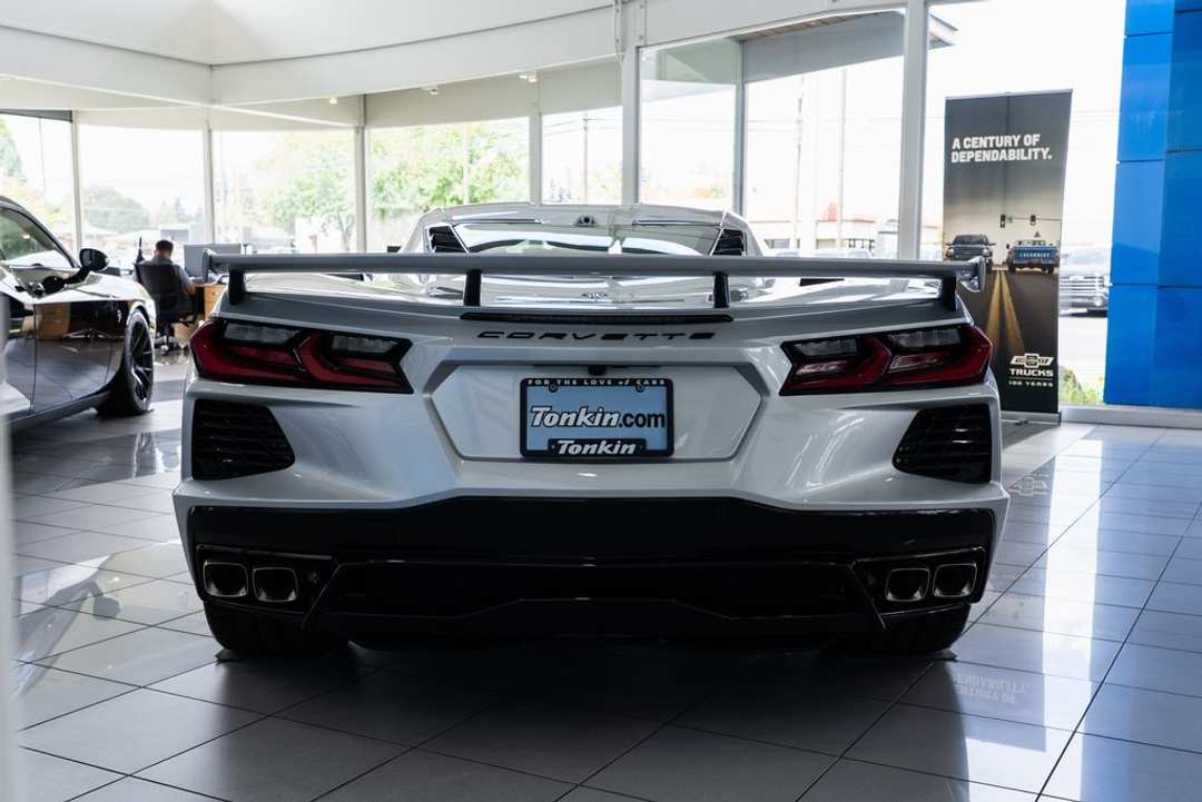 2026 Chevrolet Corvette Stingray - Image 3
