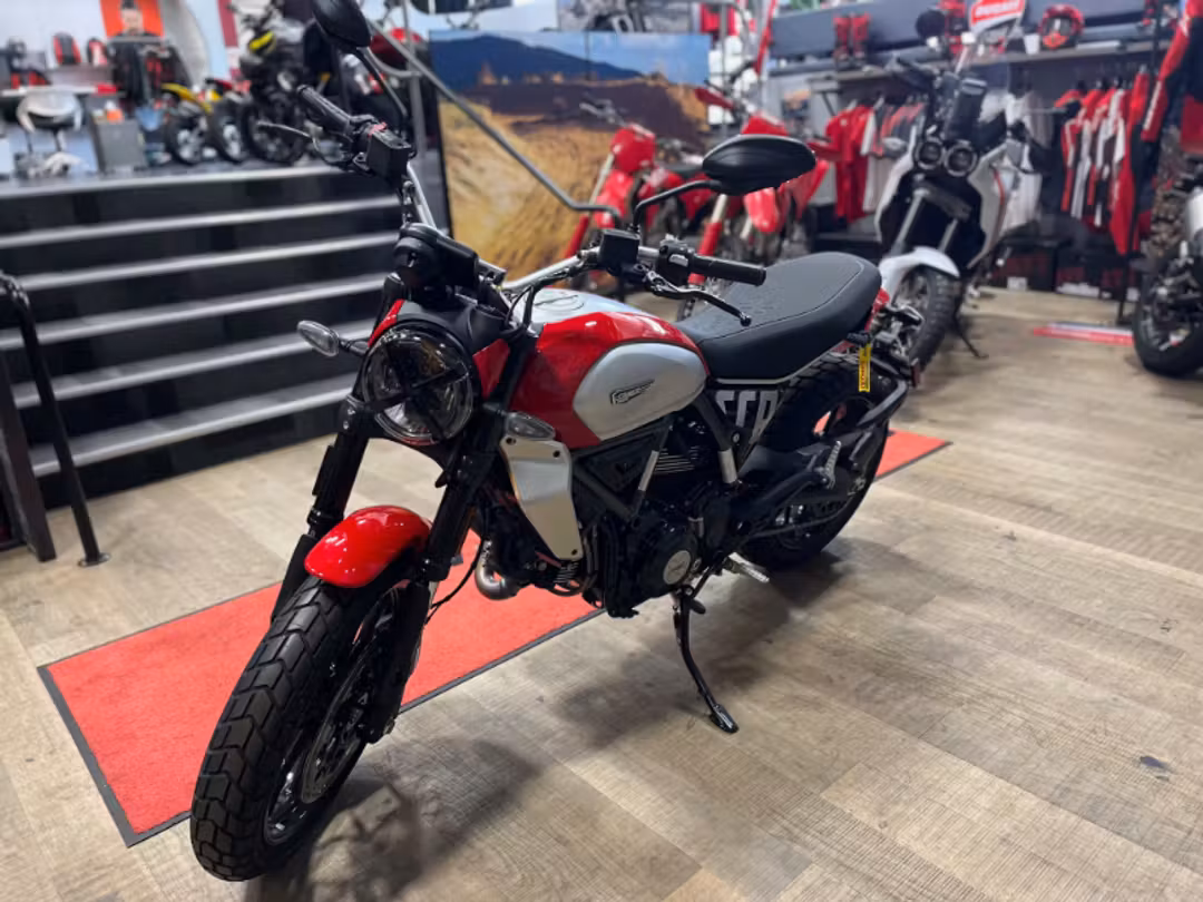 2025 Ducati Scr Icon - Demo - Image 3