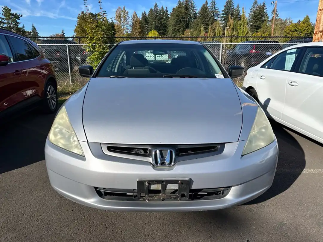 2005 Honda Accord DX - Image 2