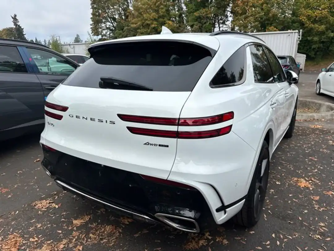 2026 Genesis Gv70 3.5T Sport Prestige - Image 3