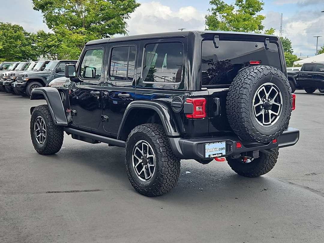 2026 Jeep Wrangler Rubicon - Image 3