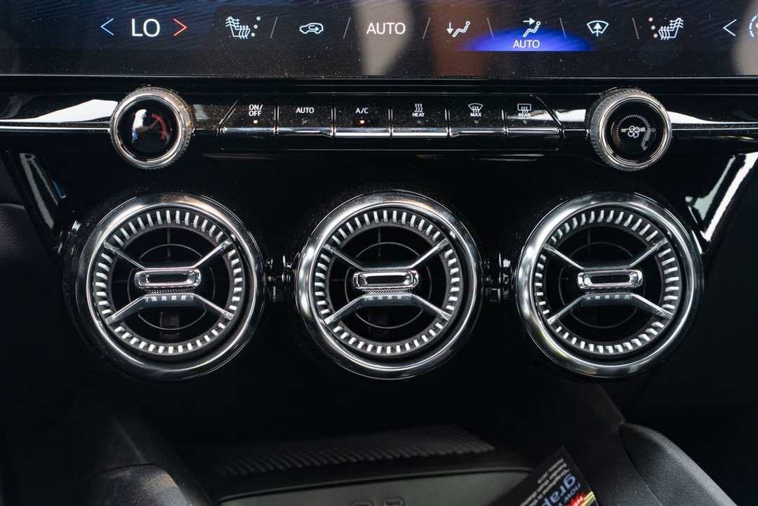 2025 Chevrolet Blazer EV LT - Photo 12