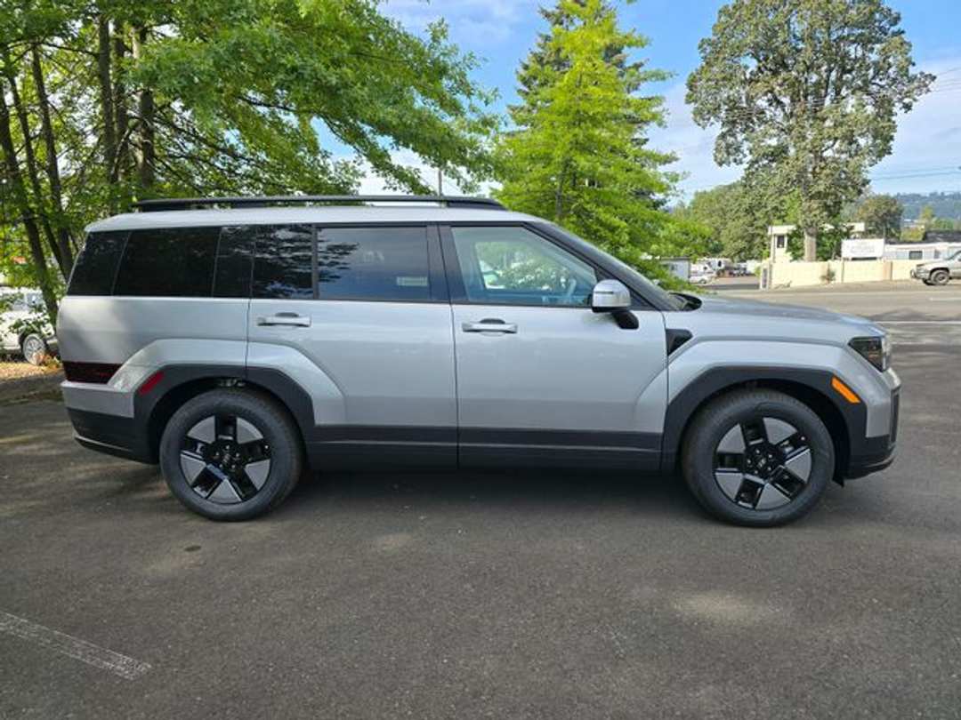 2026 Hyundai Santa Fe Hybrid SEL - Image 2