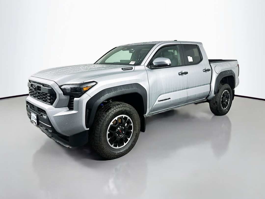 2025 Toyota Tacoma Hybrid TRD Off Road - Image 3