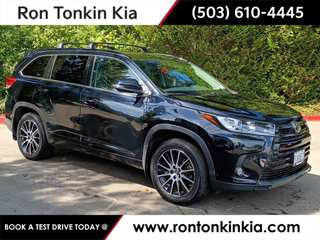 2017 Toyota Highlander SE