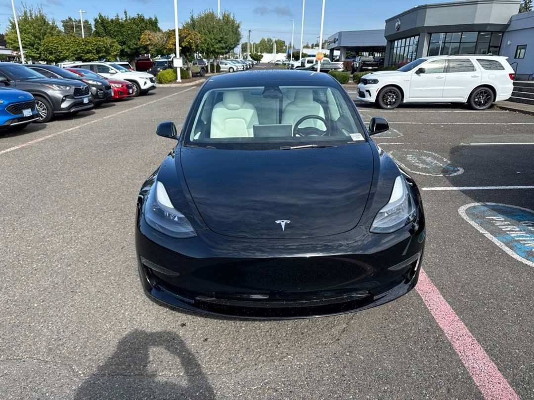 2023 Tesla Model 3 Base - Image 2