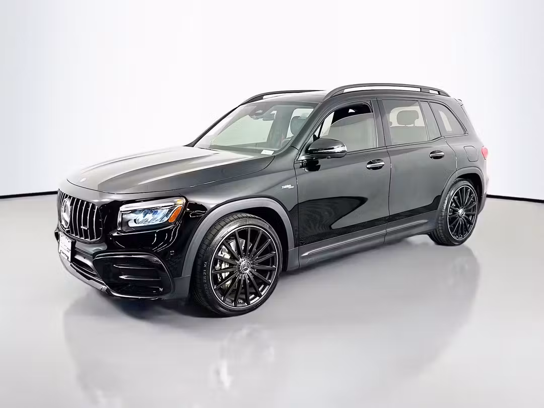 2025 Mercedes-Benz GLB GLB 35 AMG® - Image 3