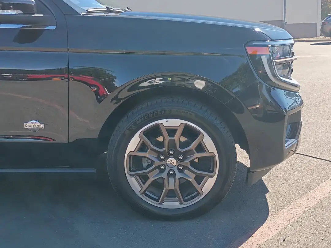 2025 Ford Expedition Max King Ranch - Image 2