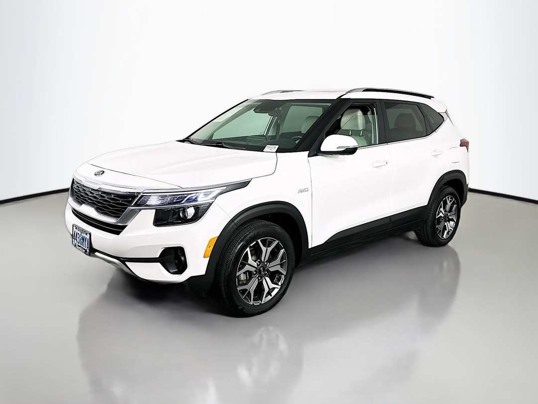 2021 Kia Seltos EX - Image 3