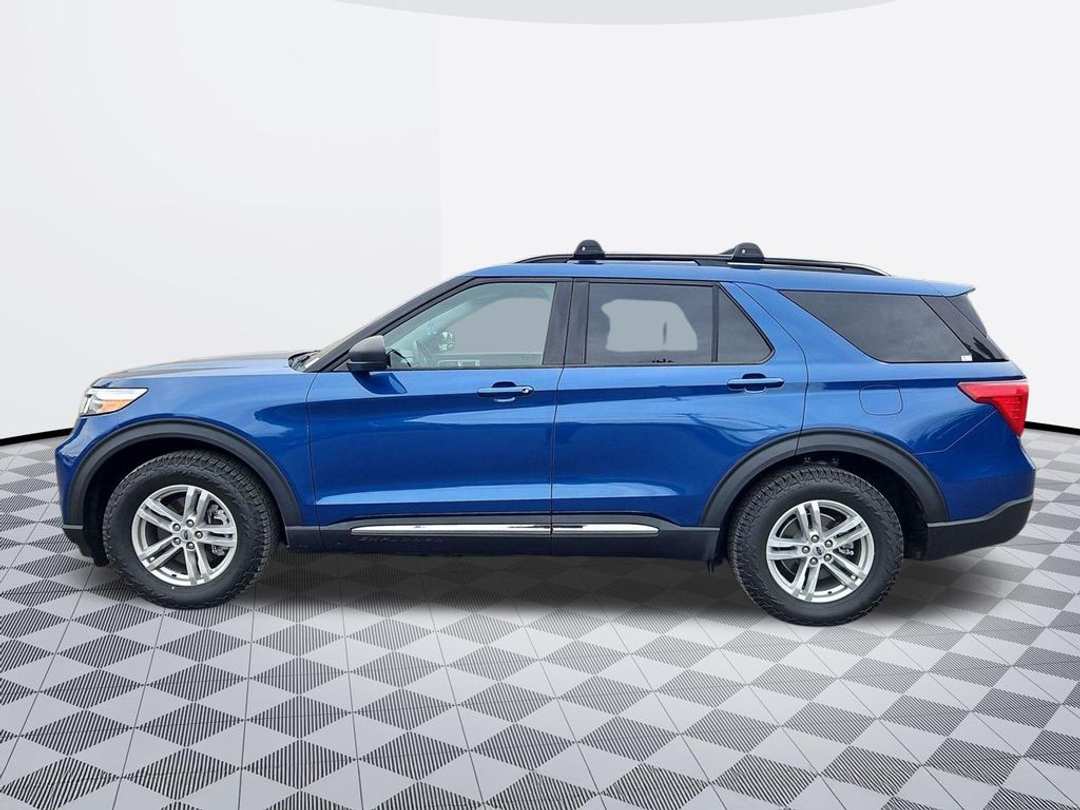 2021 Ford Explorer XLT - Image 3
