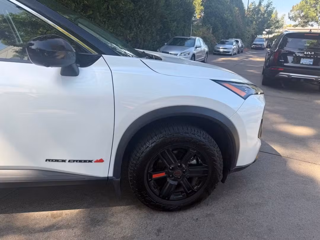 2025 Nissan Rogue Rock Creek - Image 3