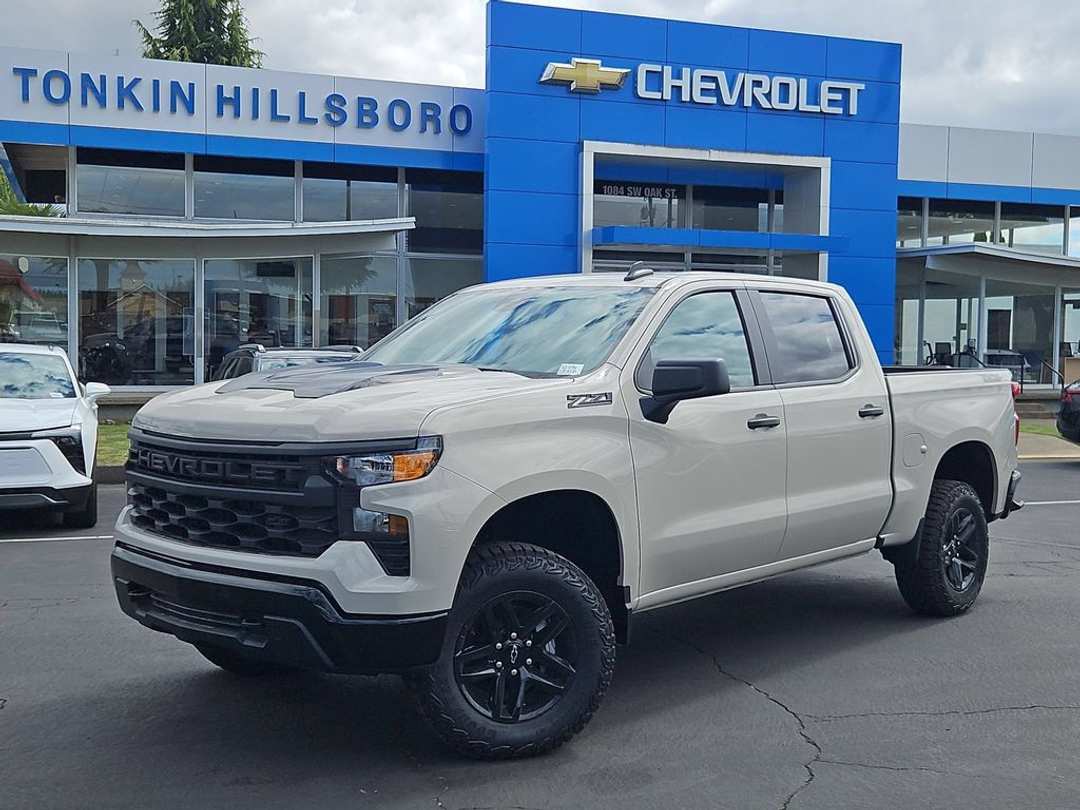 2026 Chevrolet Silverado 1500 Custom Trail Boss - Image 2