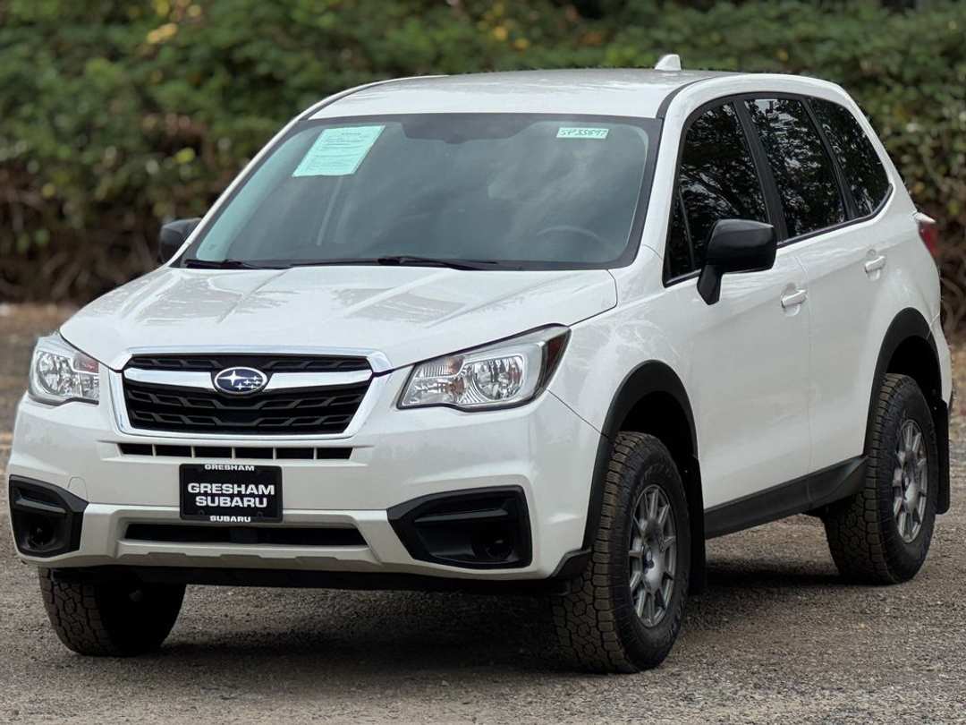 2017 Subaru Forester 2.5i - Image 3