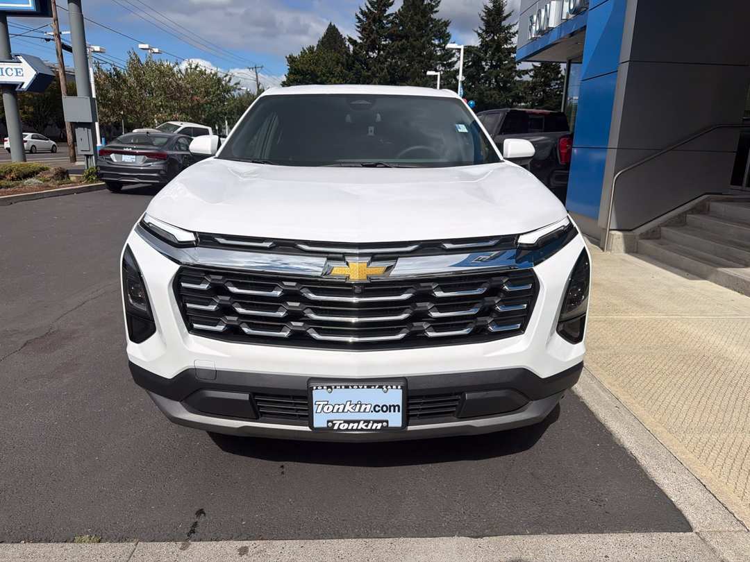 2027 Chevrolet Equinox LT - Image 3