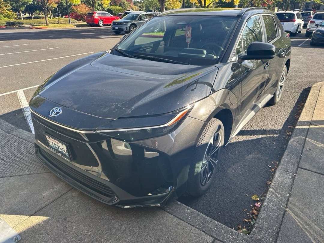 2024 Toyota Bz4X XLE - Image 2